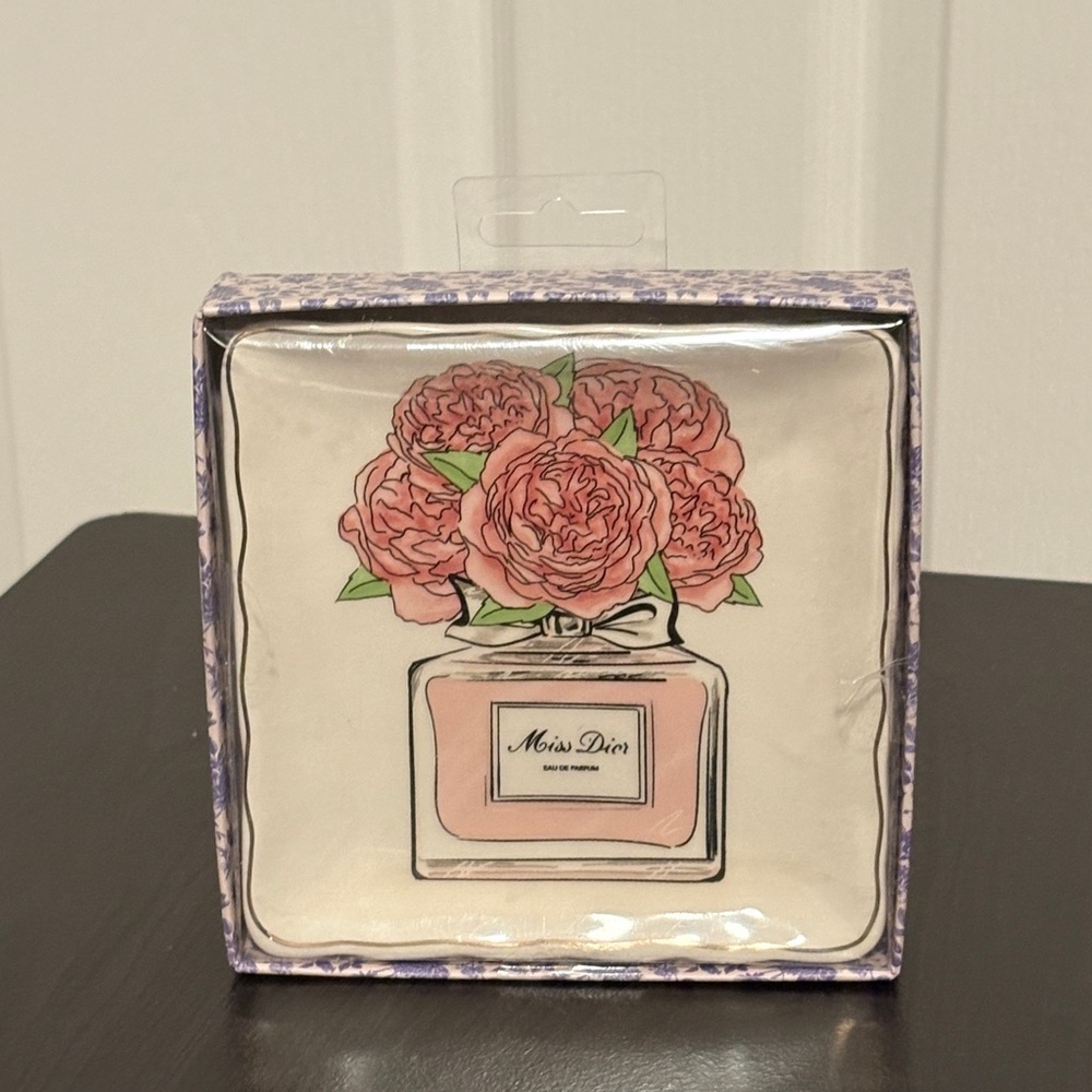 NIB Fashion Jewelry Trinket Tray